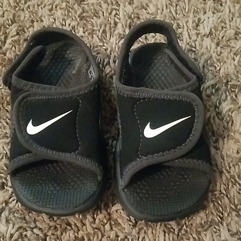Nike sandals **SOLD**